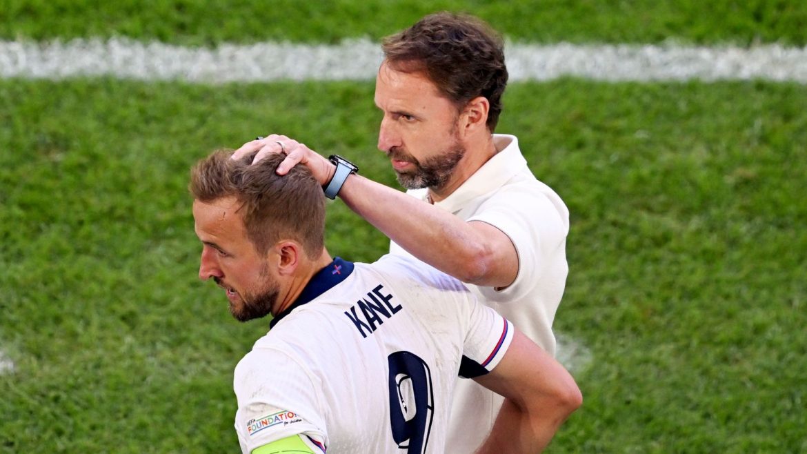 Anglija v polfinalni tekmi Euro 2024 proti Nizozemski: namesto nerodnega Harryja Kanea igra Ollie Watkins, namesto nedotakljivega Phila Fodena pa Cole Palmer